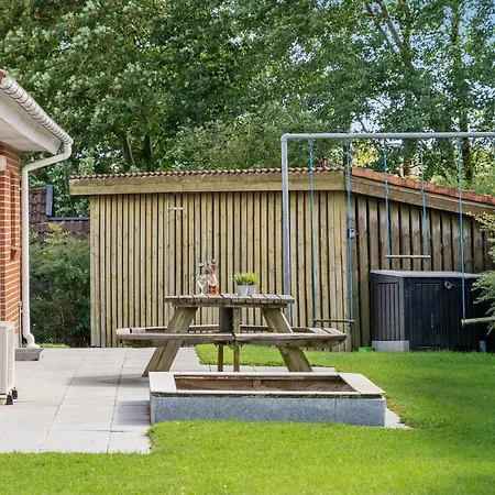 Semesterbostad Beautiful In With Sauna, Wifi And 4 Bedrooms *