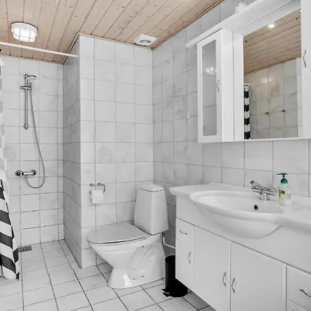 Beautiful In With Sauna, Wifi And 4 Bedrooms Hejls