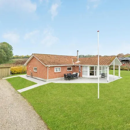 Semesterbostad Beautiful In With Sauna, Wifi And 4 Bedrooms